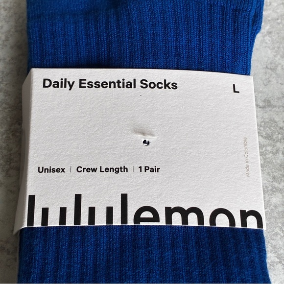 Lululemon Unisex Crew Socks Blue Large - Picture 2 of 5